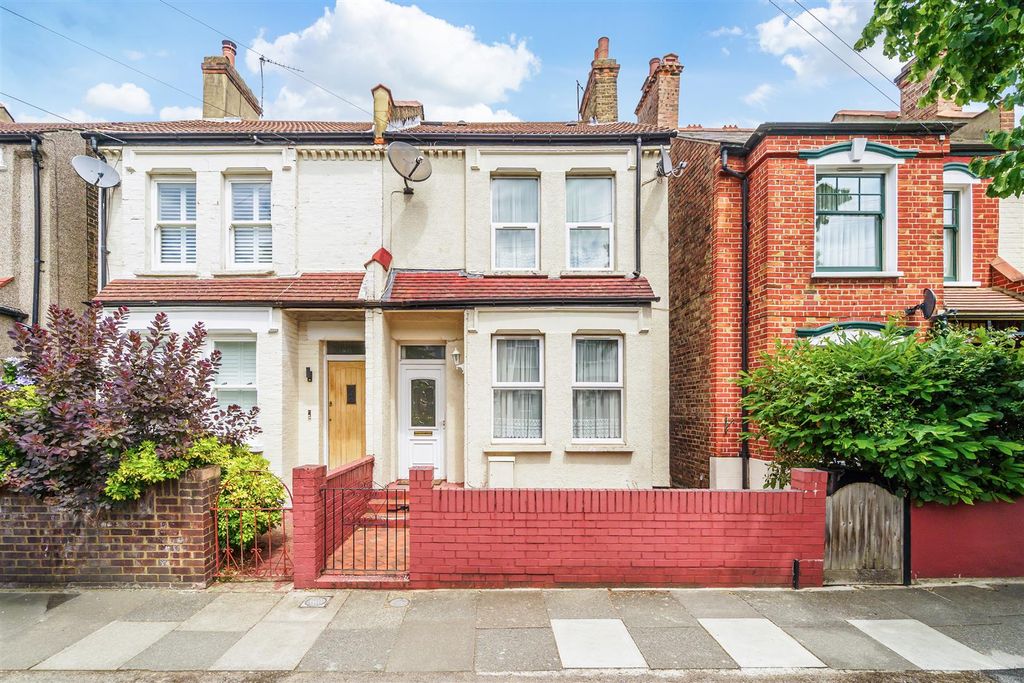 Property photo 1 of 12