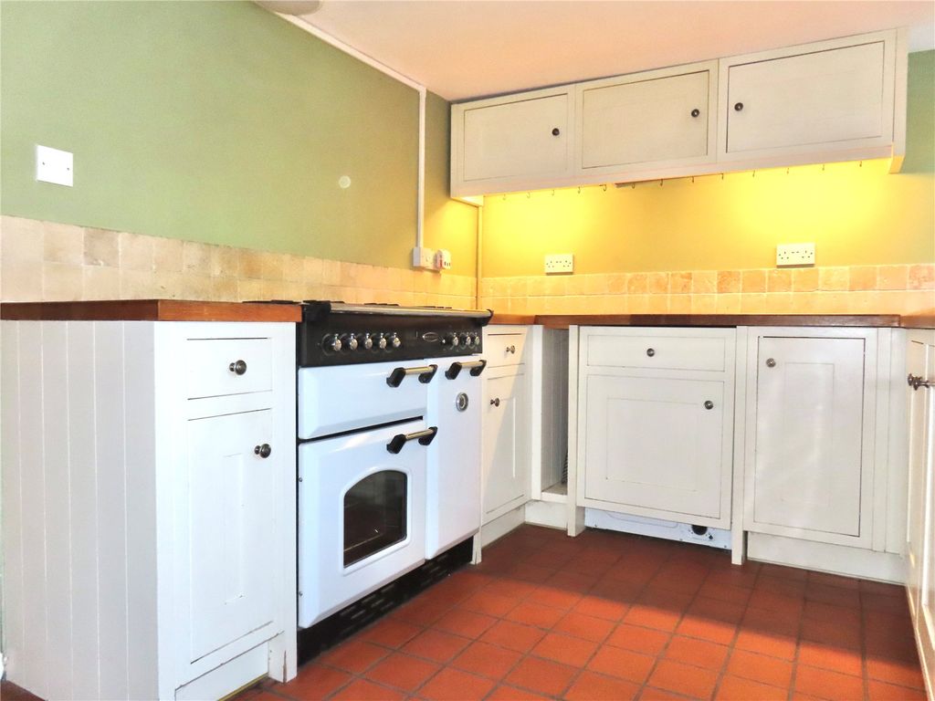 Property photo 2 of 26 Picture No. 63