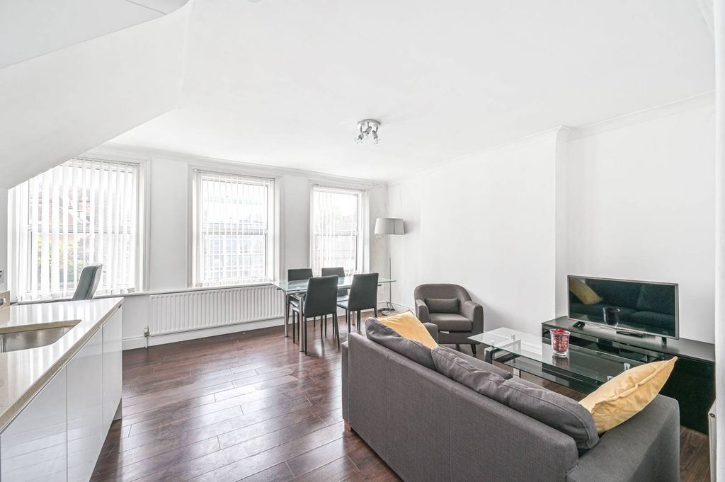 Property photo 2 of 5