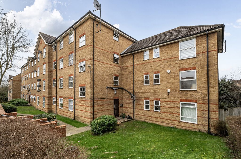 Property photo 1 of 10 1418824-4-699c642...