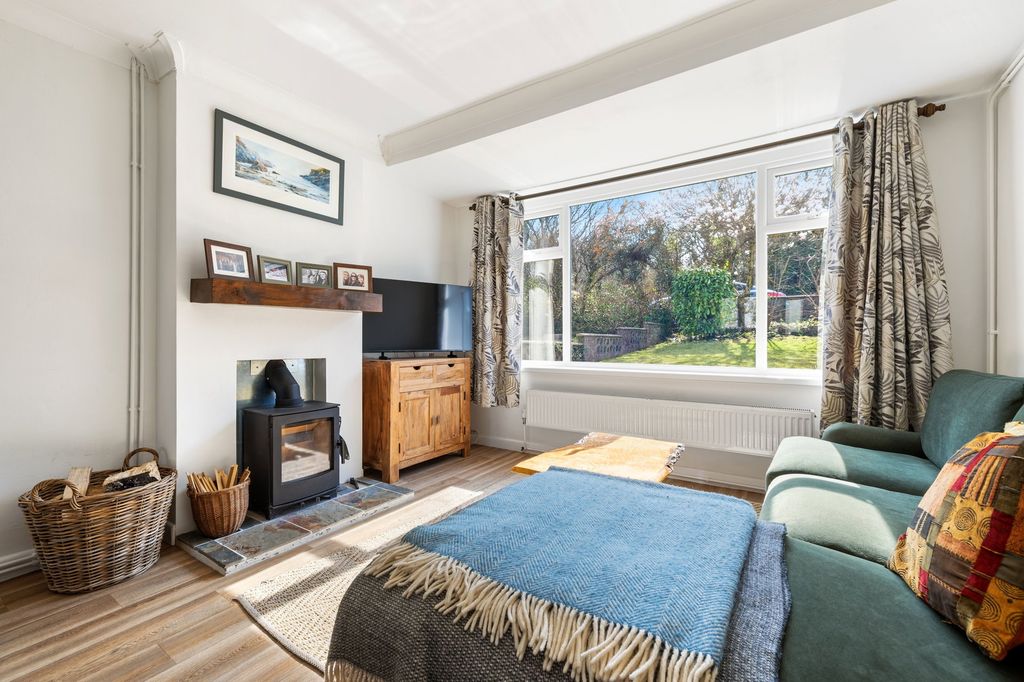 Property photo 2 of 24