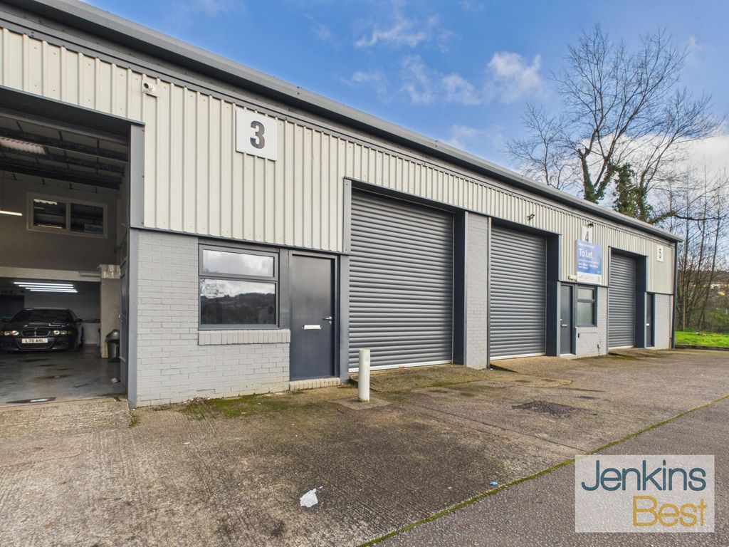 Property photo 2 of 17 Cam05096G0-Pr0027-Still017.Jpg