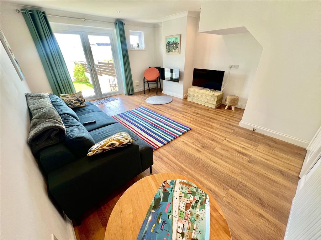 Property photo 2 of 17 Img_2371.Jpg