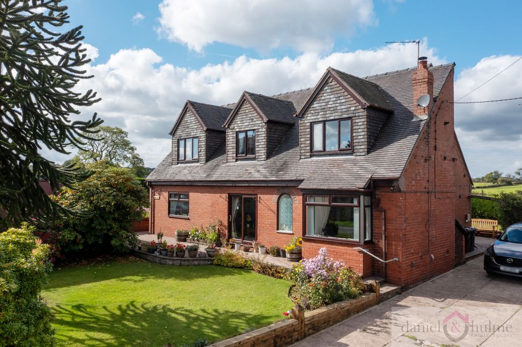 Property photo 1 of 54 Kingsley-71