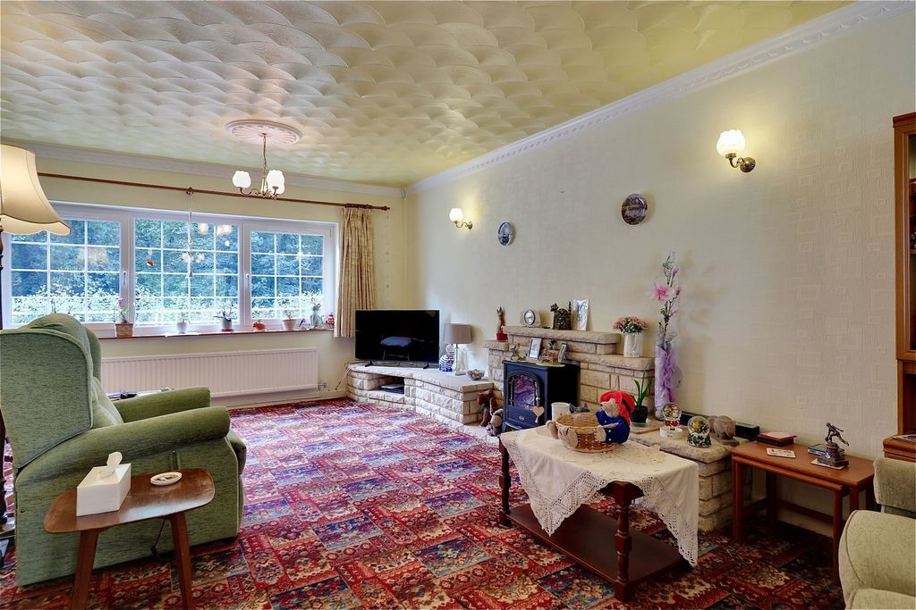 Property photo 3 of 23