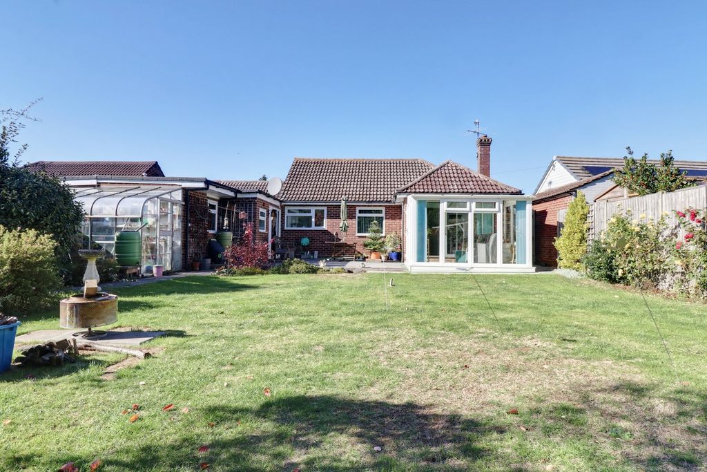 Property photo 2 of 12