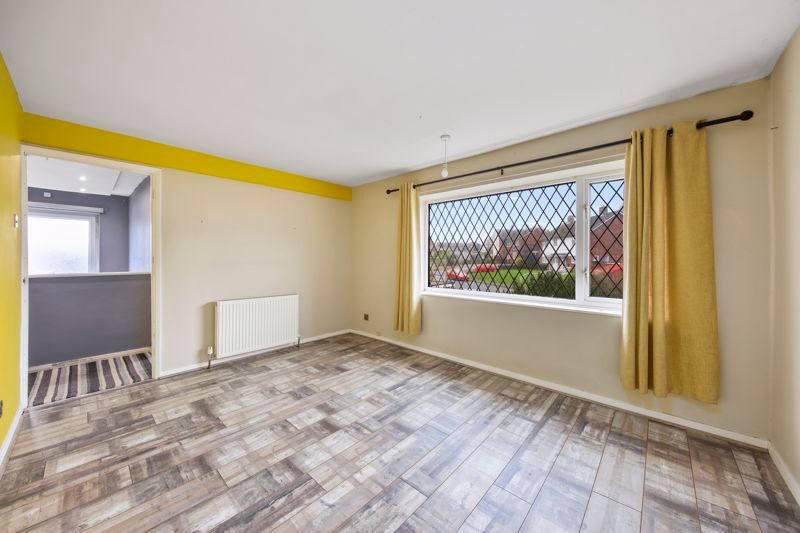 Property photo 3 of 27 Bed1