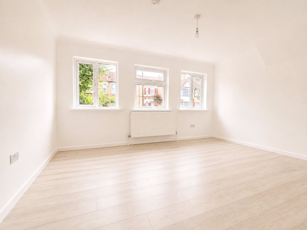 Property photo 2 of 12 Picture No. 02