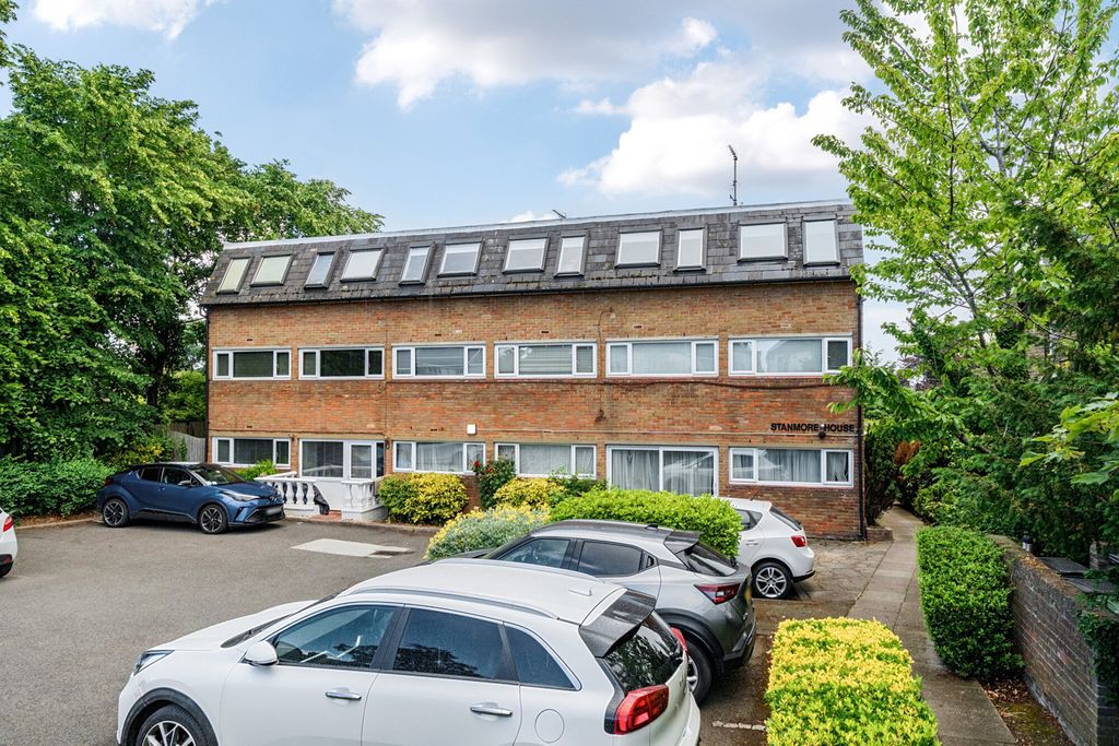 Property photo 1 of 19 1472451-18-6A2801...