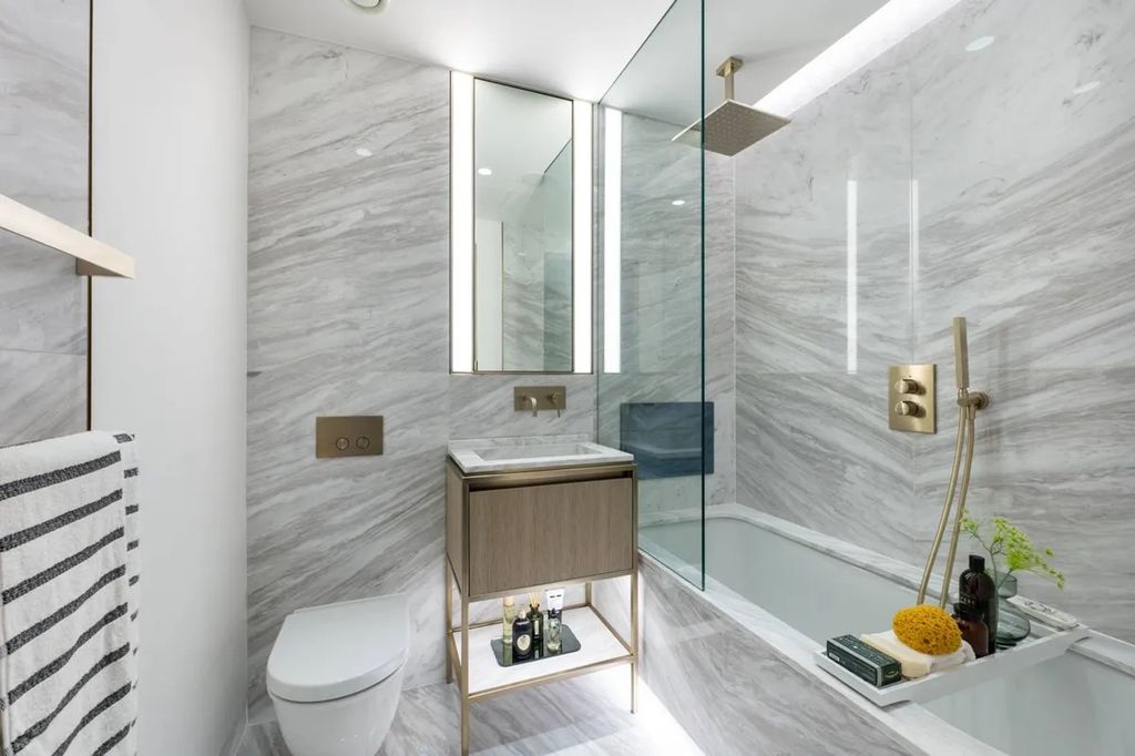 Property photo 3 of 19 Photo 1