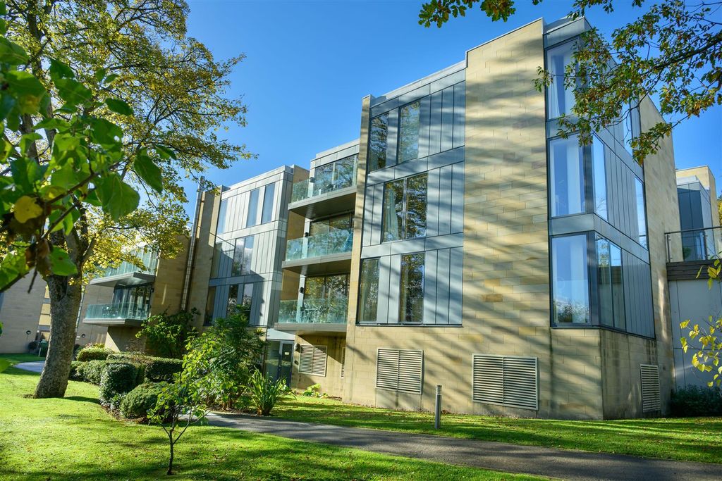 Property photo 1 of 17 Exterior And Gardens