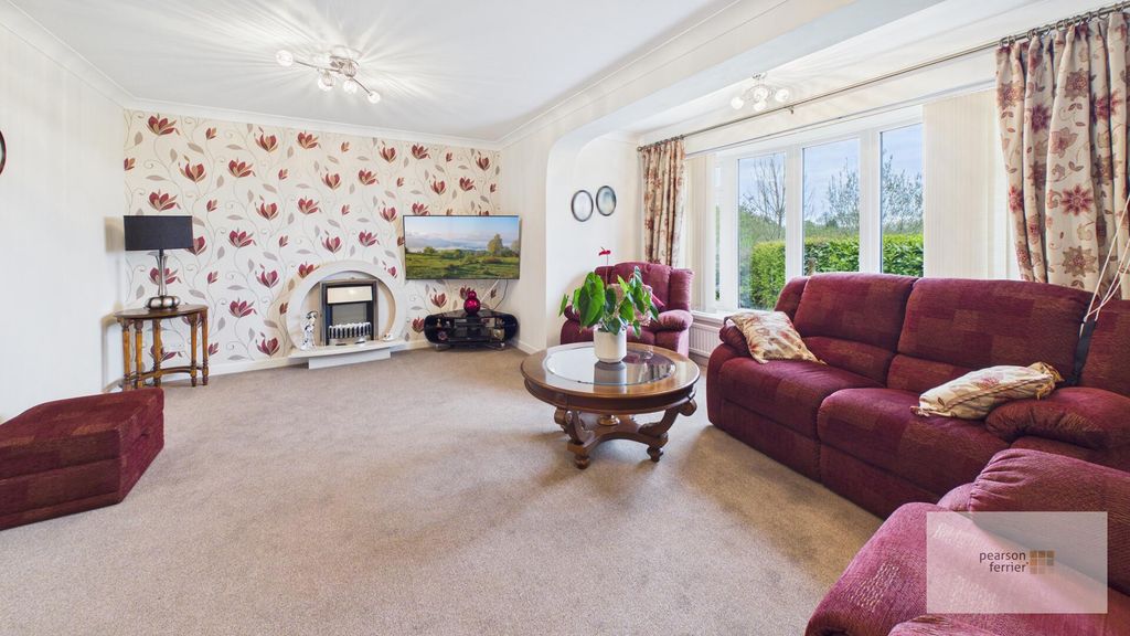 Property photo 2 of 20 Living Room