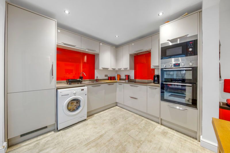 Property photo 2 of 28 Kitchen