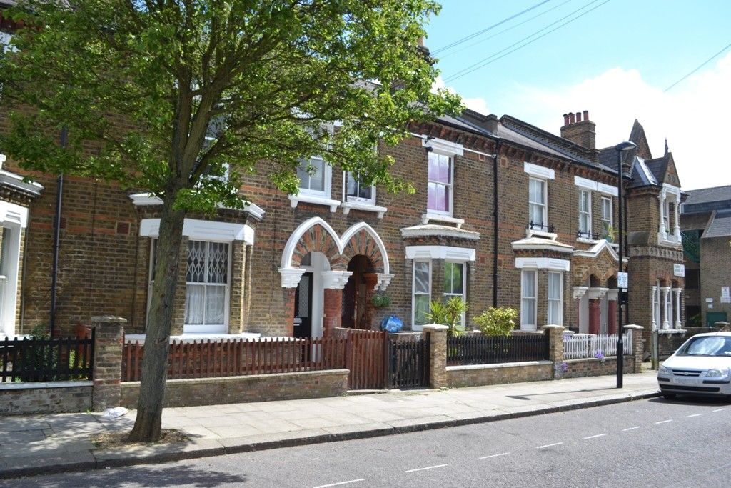 Property photo 1 of 8