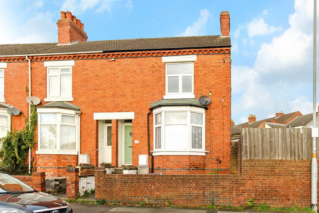 Property photo 1 of 8 Front
