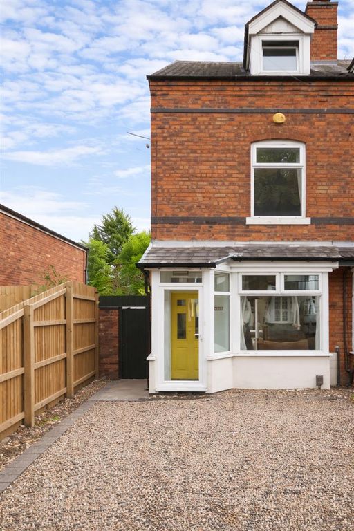 Property photo 1 of 10 Front