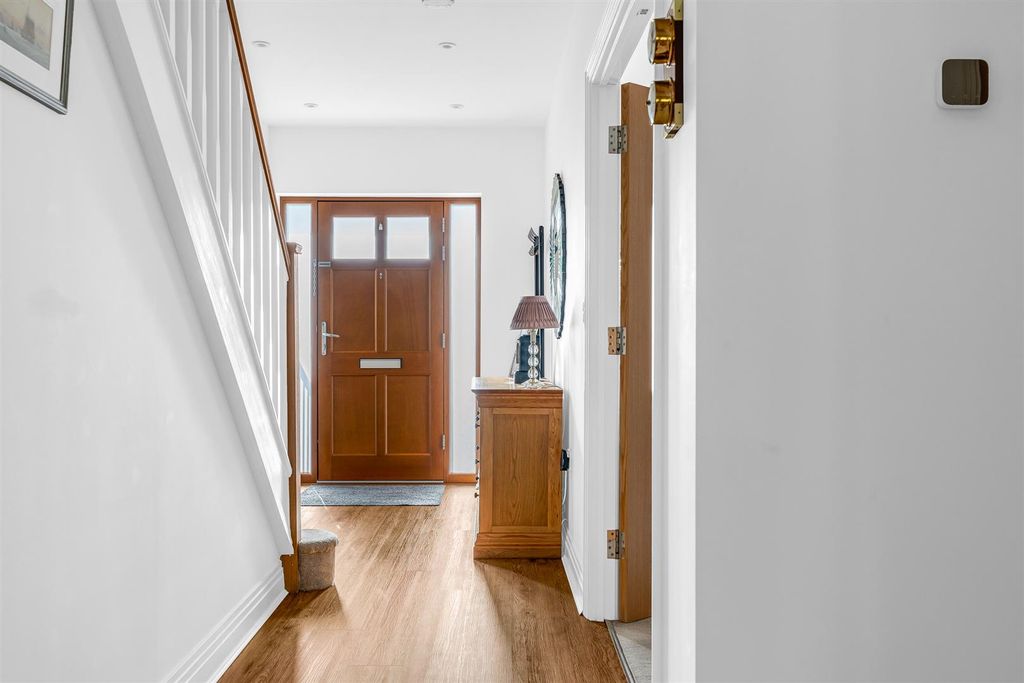 Property photo 3 of 27 Internal-4.Jpg