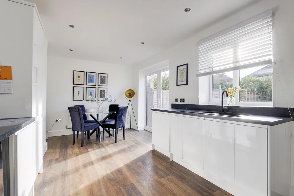 House in Nottingham, Clifton - More
