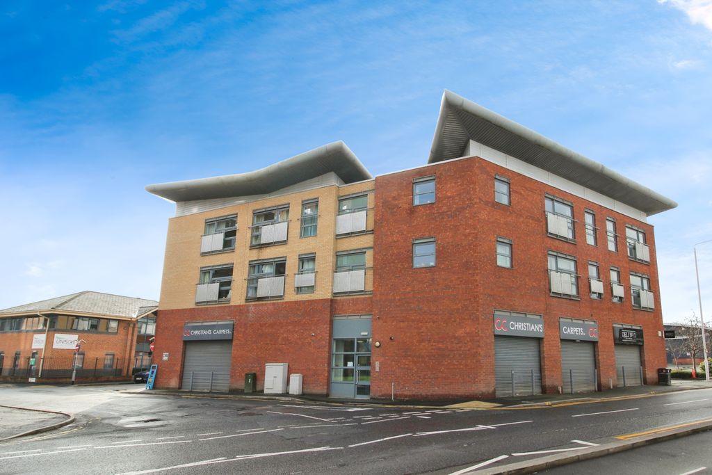 Property photo 3 of 15