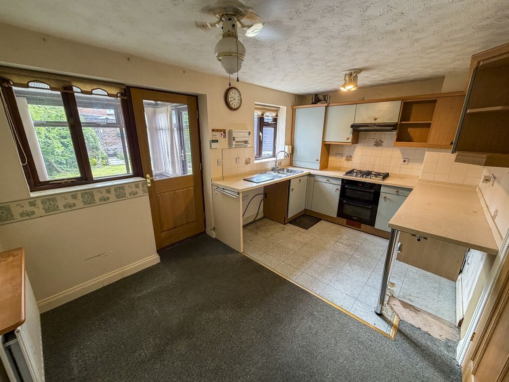 Property photo 2 of 15 Kitchen Diner