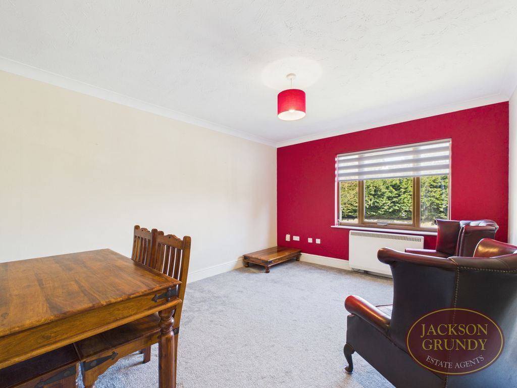 Property photo 2 of 9 Harlestone Road