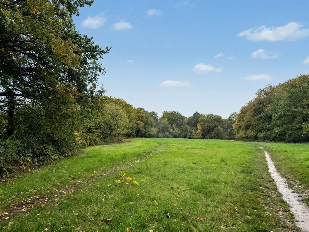 Property photo 2 of 4 Photo 1.Jpg