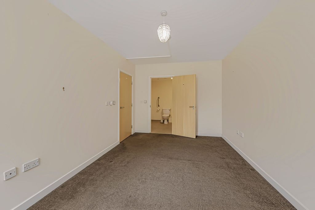 Property photo 3 of 22