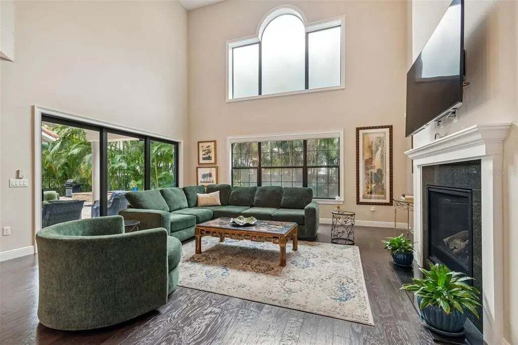 Property photo 3 of 19 <Alttext/>