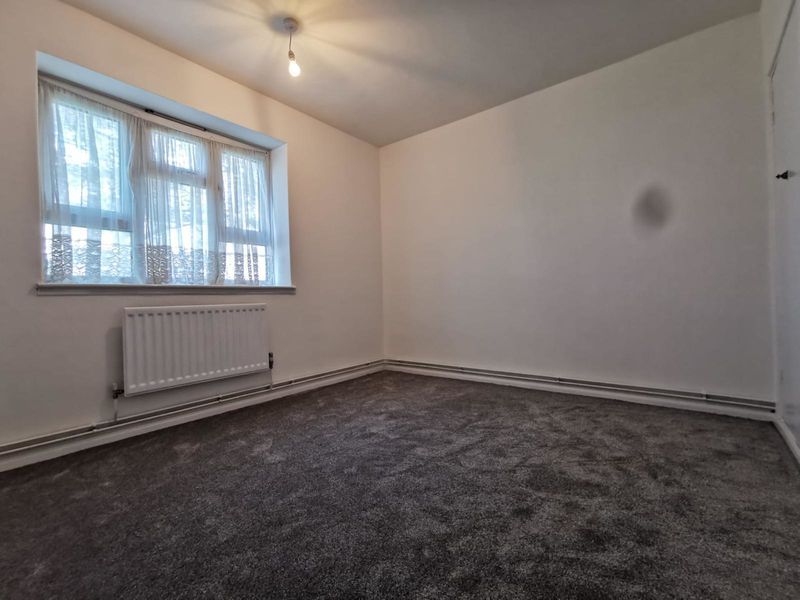 Property photo 2 of 12 Photo 7