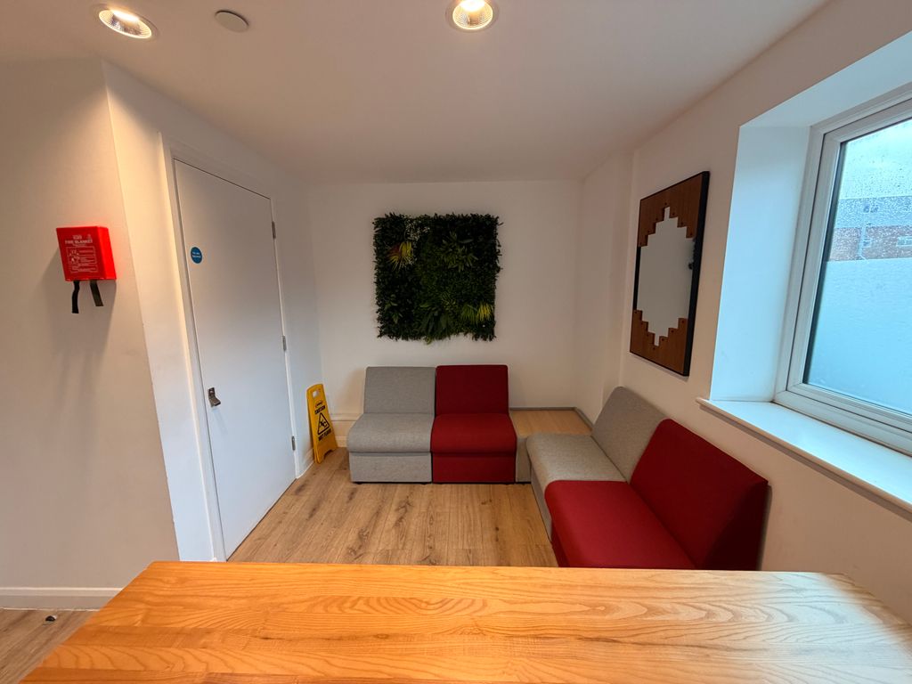 Property photo 3 of 12 Image