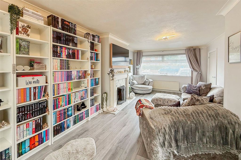 Property photo 2 of 18 Picture No. 29