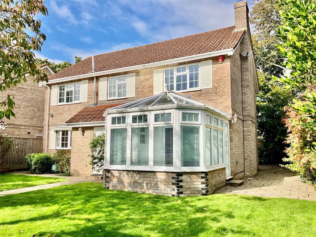 Property photo 1 of 27 Picture No. 06