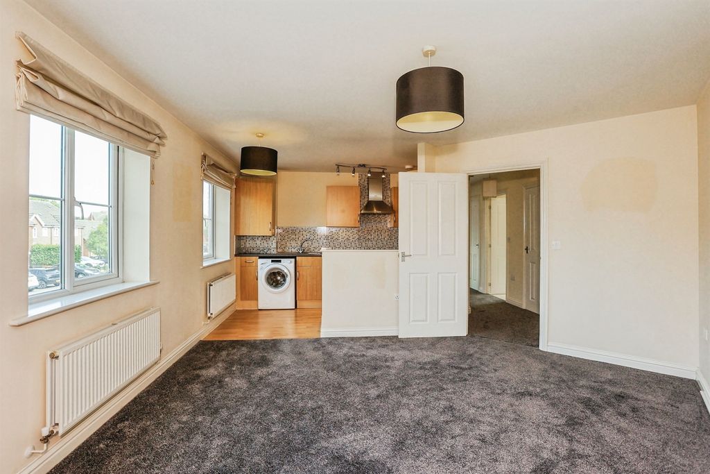 Property photo 3 of 15