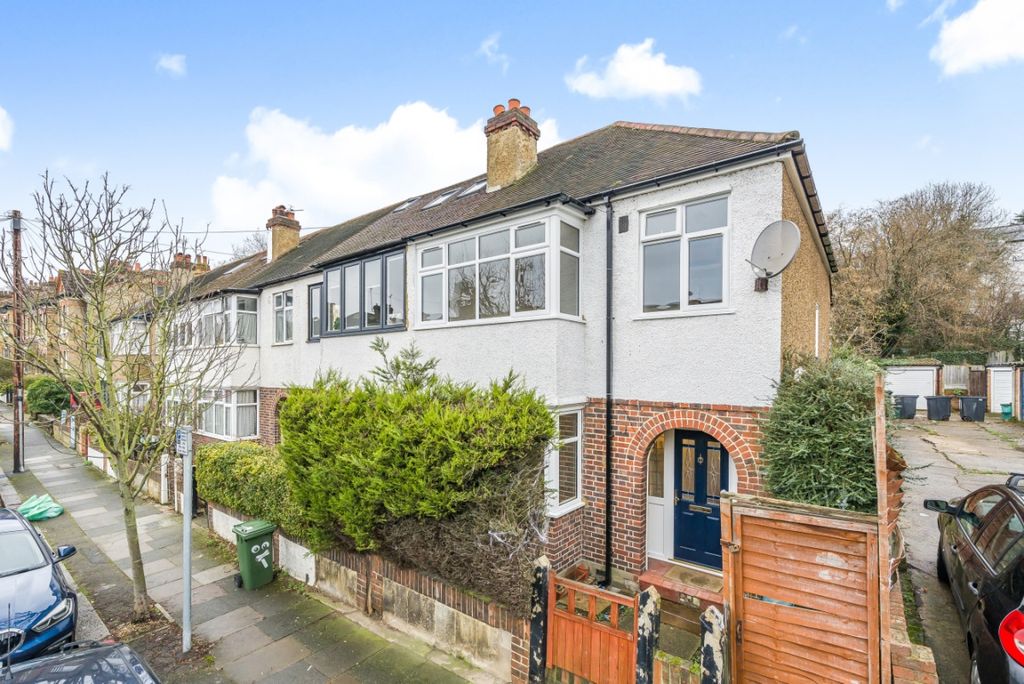 Property photo 2 of 17 936522 (17)