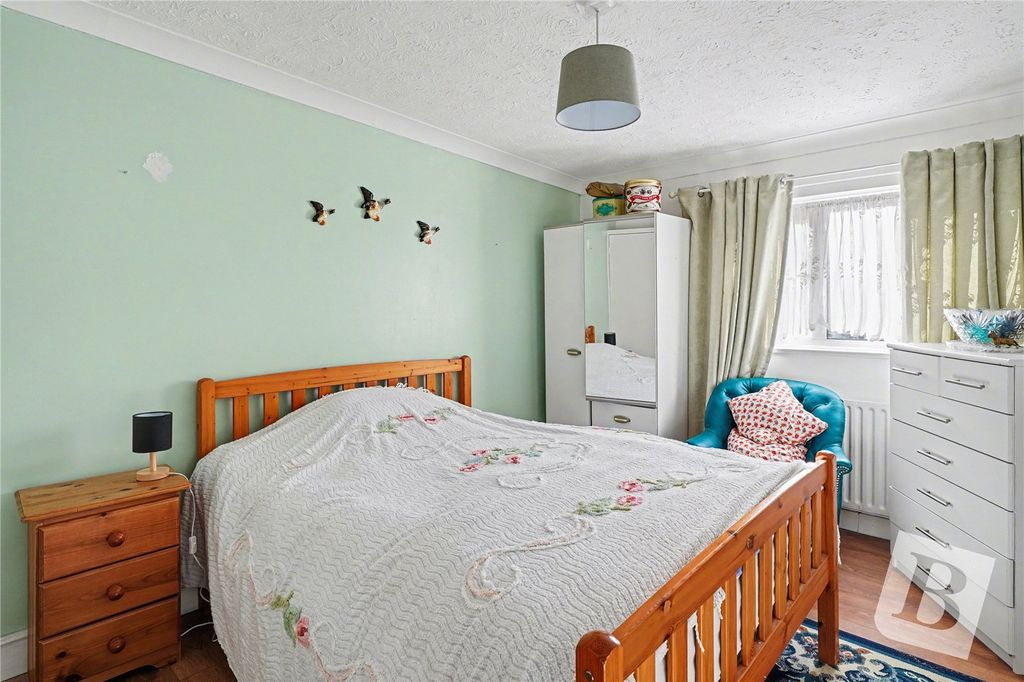 Property photo 3 of 19 Bedroom