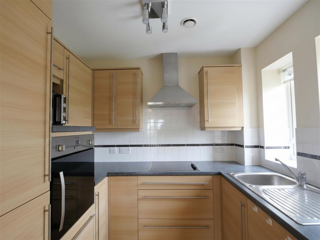 Property photo 3 of 12 Kitchen.Png