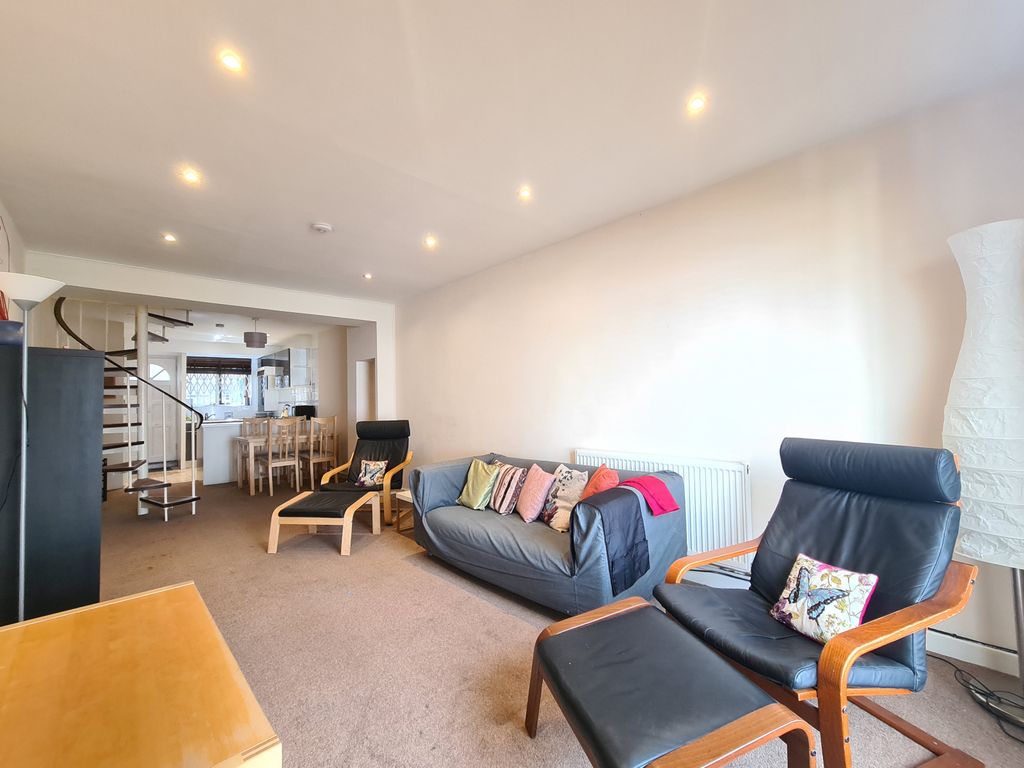 Property photo 3 of 10 Gallery