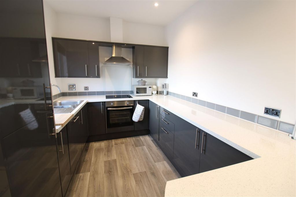 Property photo 2 of 6 Aurora Kitchen.Jpg