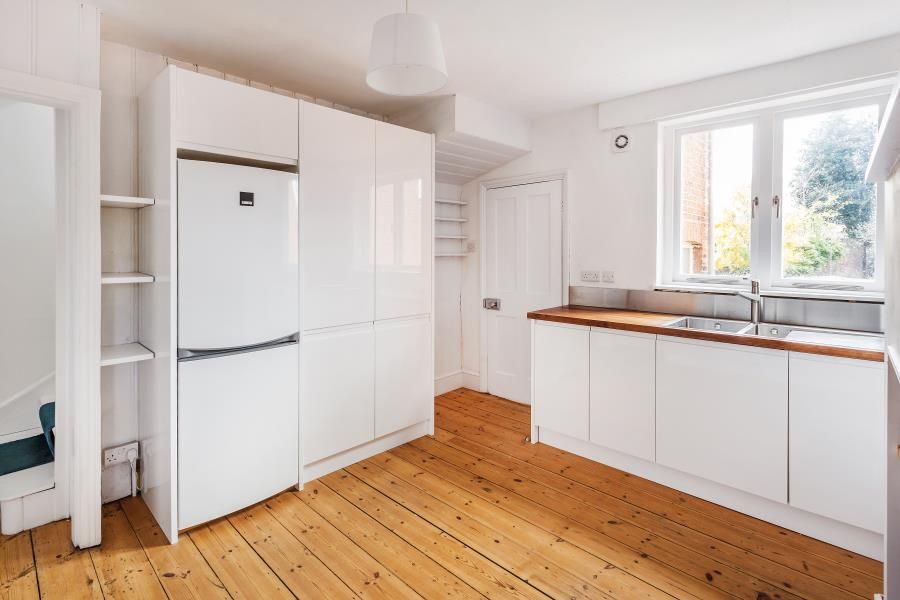 Property photo 2 of 21