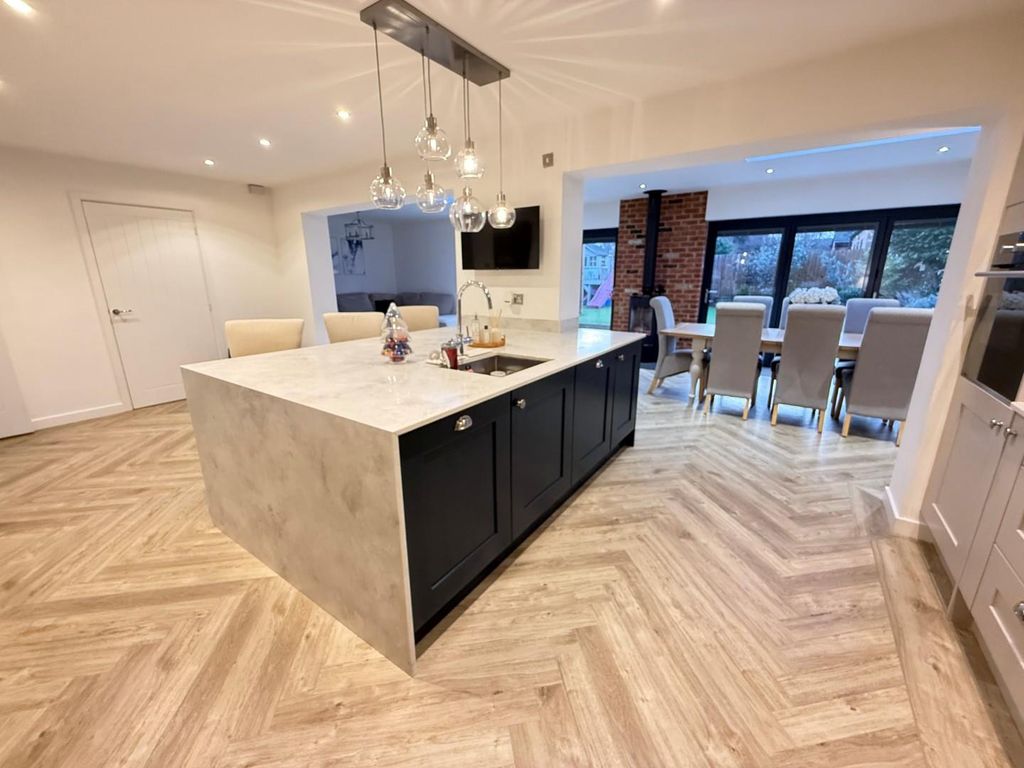 Property photo 3 of 29 9.Jpg