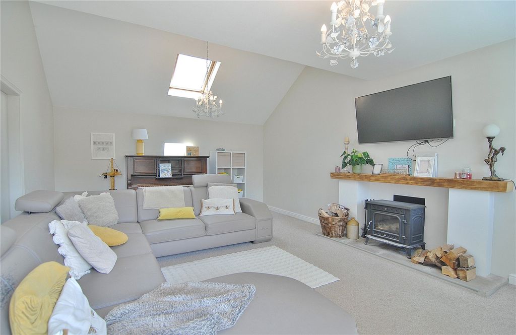 Property photo 3 of 12 Picture No. 71