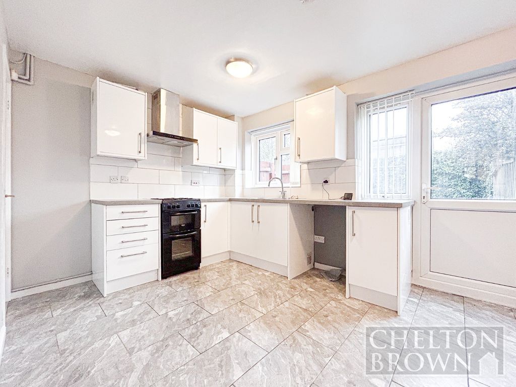 Property photo 2 of 25 Kitchen