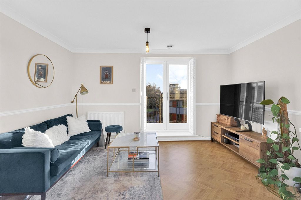 Property photo 2 of 24 Picture No. 14