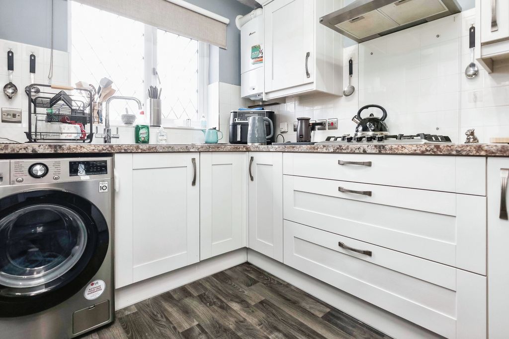 Property photo 3 of 17 Photography