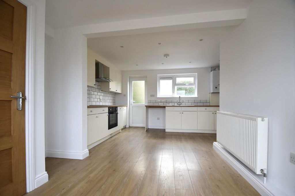 Property photo 2 of 13 Kitchen