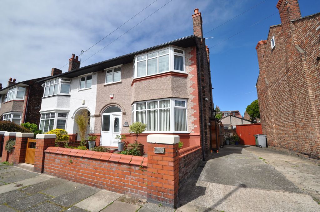 Property photo 1 of 42