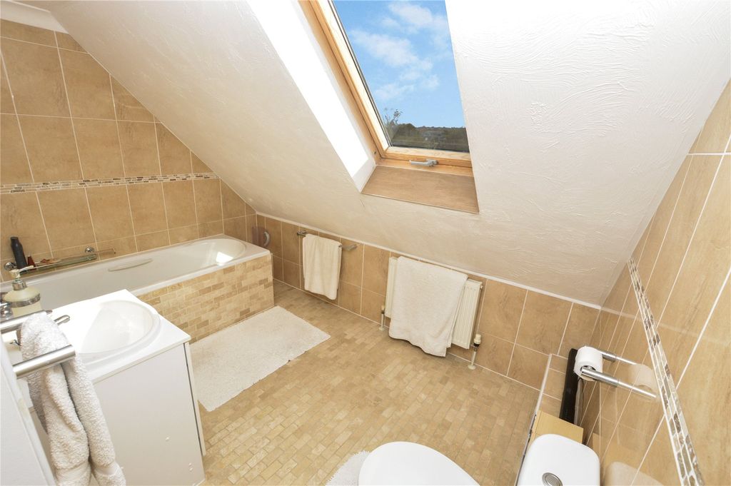 Property photo 3 of 12 Picture No. 43