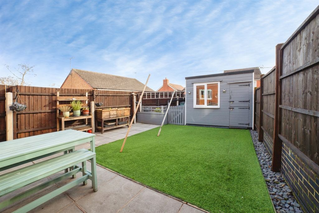 Property photo 2 of 19