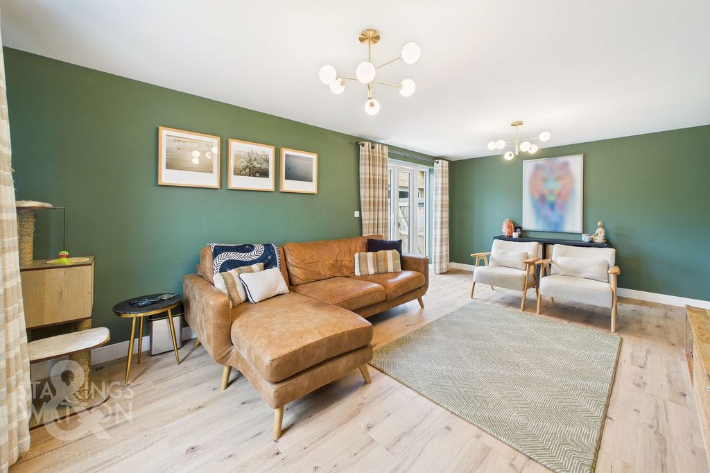 Property photo 2 of 30