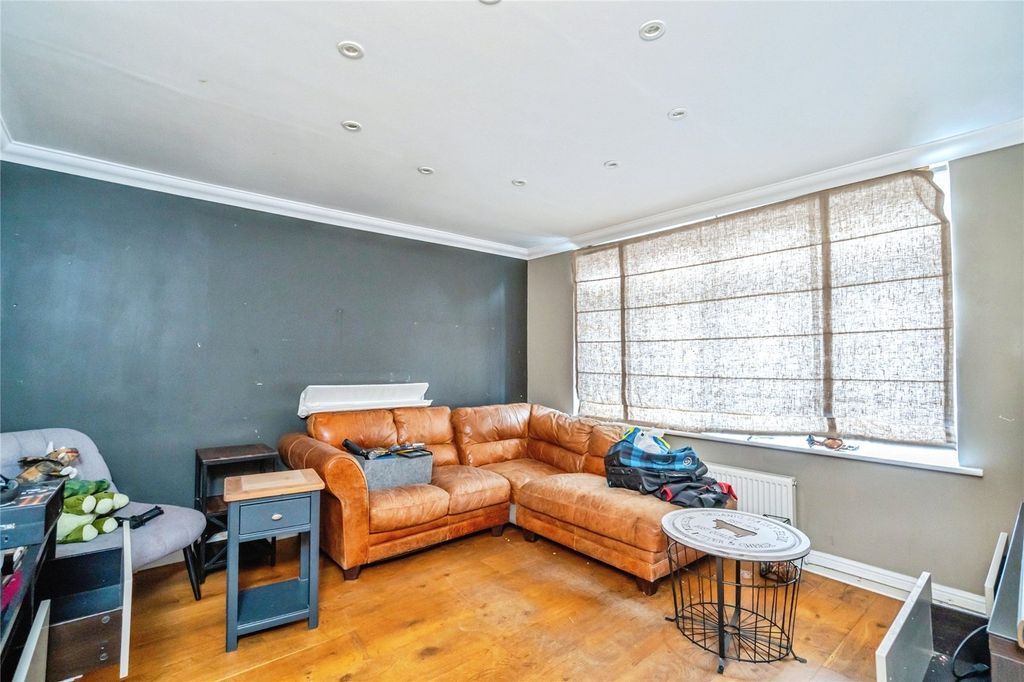 Property photo 3 of 45 Picture No. 41